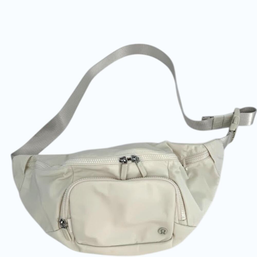 Lululemon Everywhere Belt Crossbody Bag beige - New with Tags
